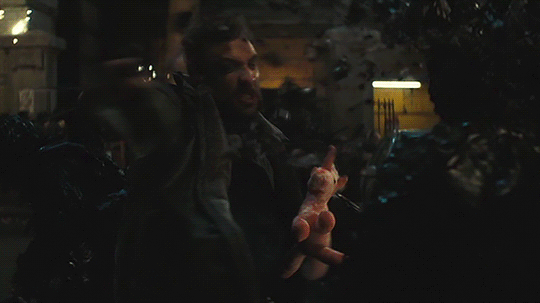 파일:Captain boomerang movie 1.gif