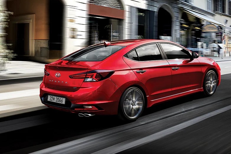 파일:신형 아방스 뒤.jpg