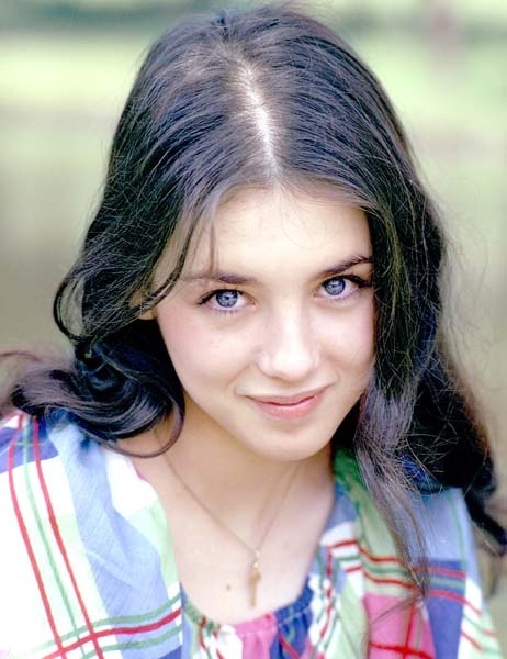 파일:이자벨 18살.jpg