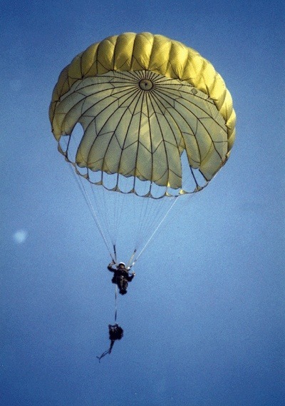 파일:낙하산.jpg