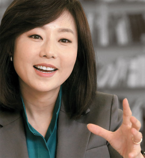 파일:쎽쓰한 조윤선.jpeg