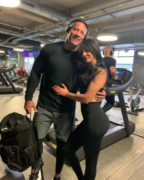 파일:셀리나 드웨인.jpeg