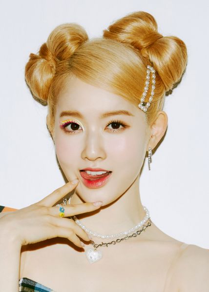 파일:SIEUN Profile.jpg