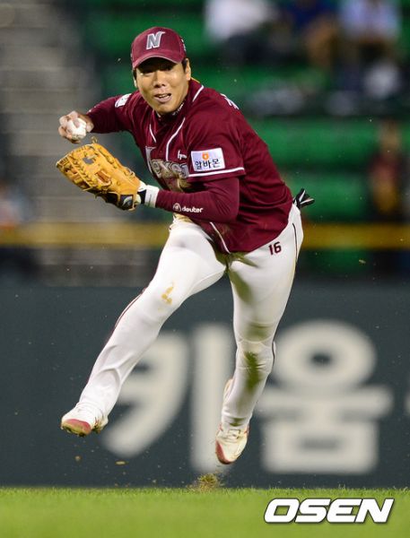 파일:강정호 히어로즈 12시즌.jpg