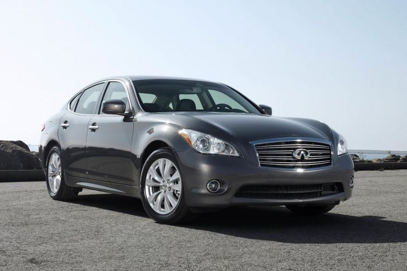 파일:인피니티 M.jpg