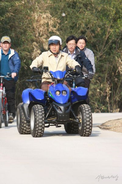 파일:노짱 오토바이.jpeg