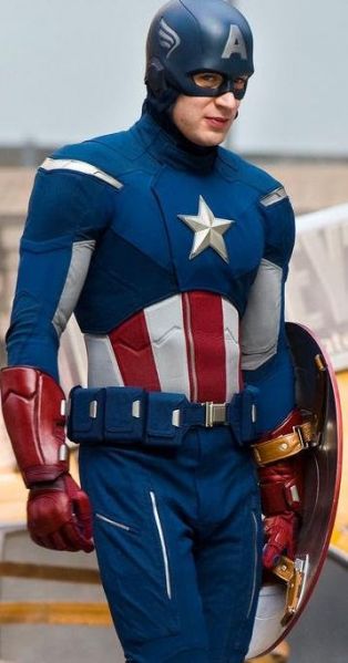 파일:캡아 어벤져스 슈트.jpg