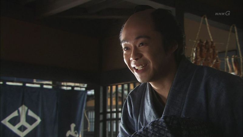 파일:은화두관 우메키치.jpg