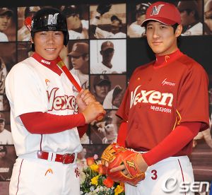 넥센 황재균과 강정호 skh01076.jpg