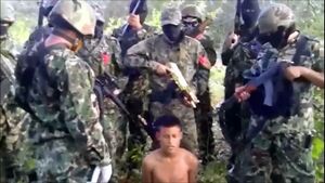 인간의 모습을 한 기생충들.jpg