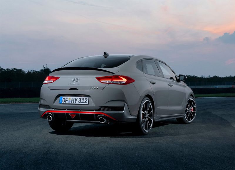 파일:I30 스포트백 N 뒤.jpg