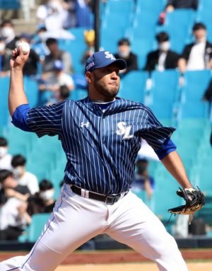 알버트 수아레즈.jpeg