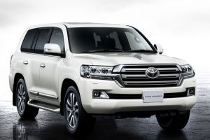 토요타 랜드크루저.jpg