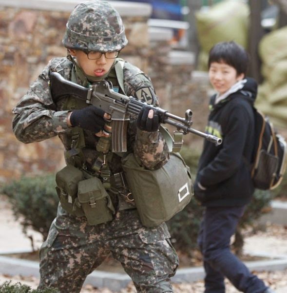 파일:미래를 보는자.jpg