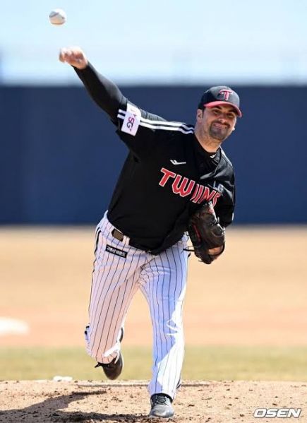 파일:애덤 플럿코.jpg