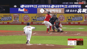 정훈 1루 짤1.gif