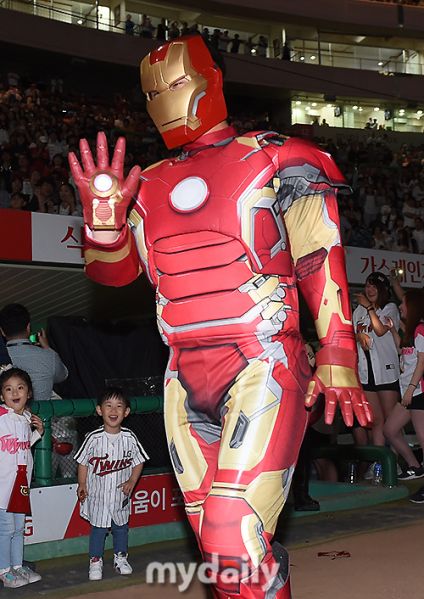 파일:아이언맨 최정.jpg