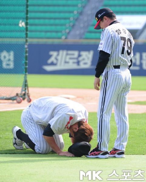 파일:어이, 이것이 너와 나의 눈높이다.jpg