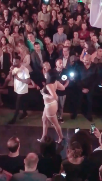 파일:셀리나 빅토리아2.png