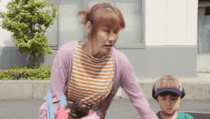 엄마가 장보러가면라이더.gif