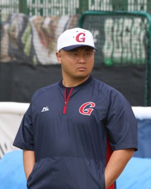 꼴데 행크 콩거.jpg