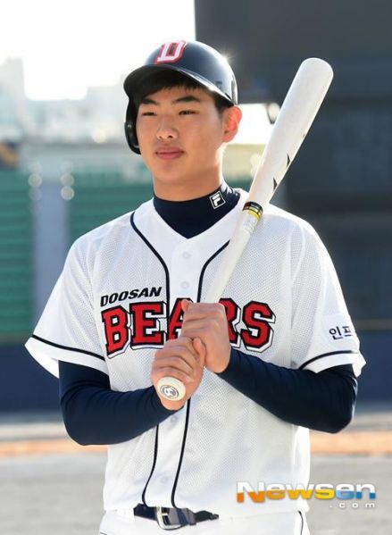 파일:홍성호 01.jpg