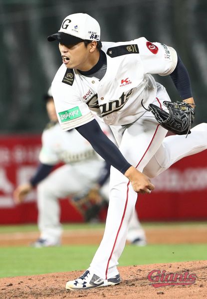 파일:롯데 구승민.jpeg