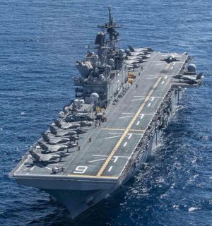 아메리카급 강습상륙함.jpg