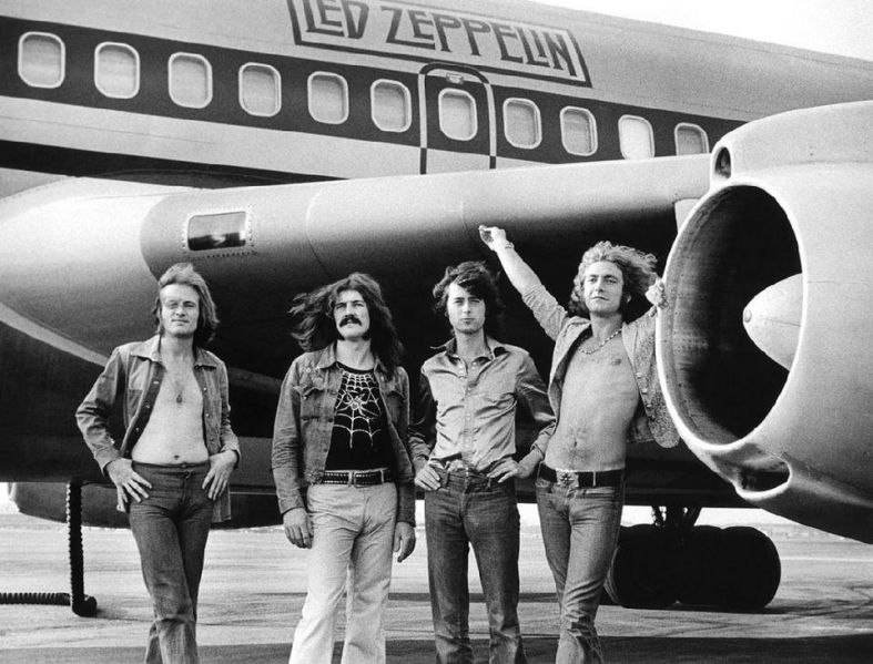 파일:Led Zeppelin.plane.73.jpg
