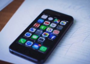 중고로운 평화나라 스마트폰.jpg