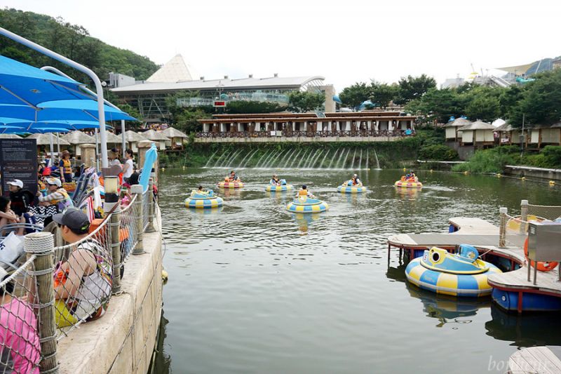 파일:오션월드 패밀리보트.jpg