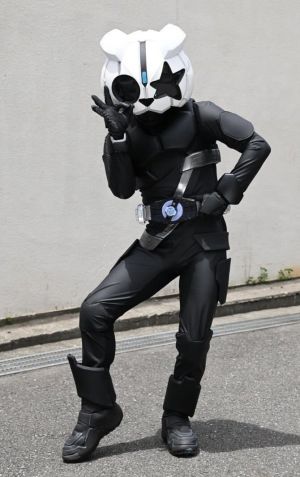 가면라이더 시로.jpg