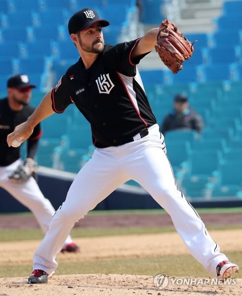 파일:로치 시범경기.jpg