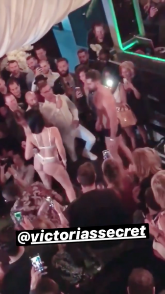 파일:셀리나 빅토리아13.png