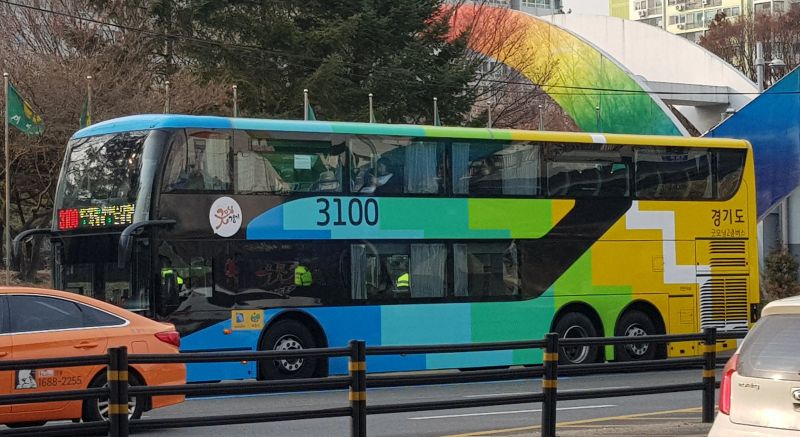 파일:포천 3100 2층버스.jpeg
