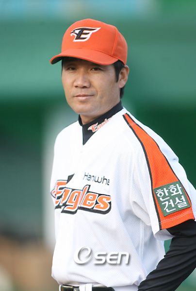 파일:한용덕코치.jpg
