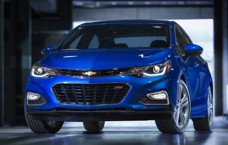 파일:본토 쉐비 크루즈.jpg