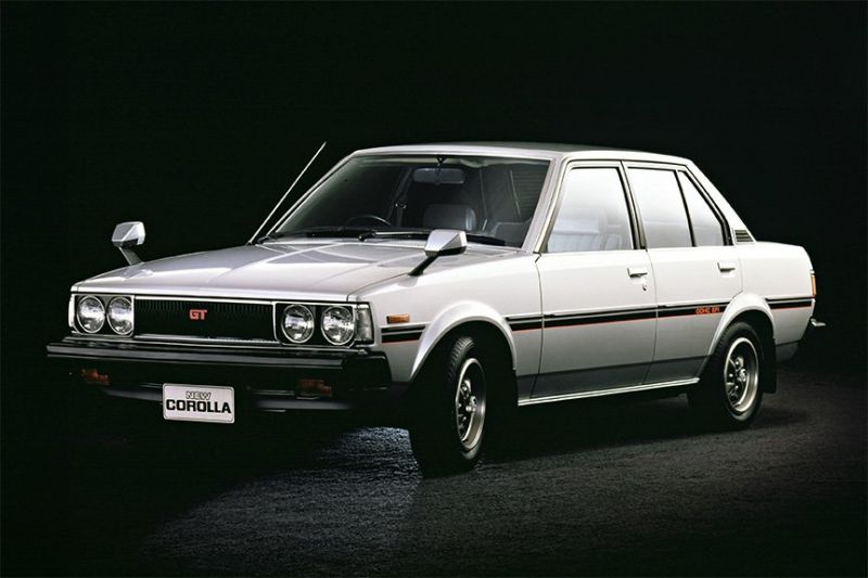 파일:4세대 코롤라 세단.jpg