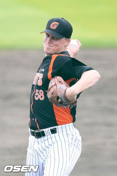 파일:파커 마켈.jpg