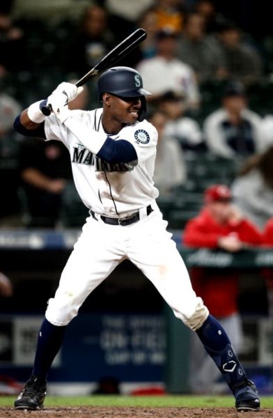 파일:카일 루이스.jpg