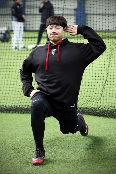 파일:0000909023 001 20221126181701490.jpg