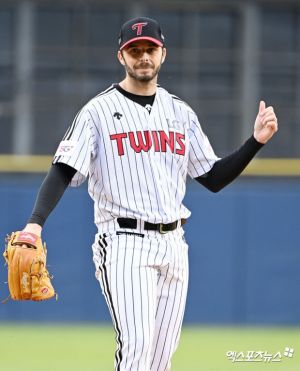 앤드류 수아레즈.jpg