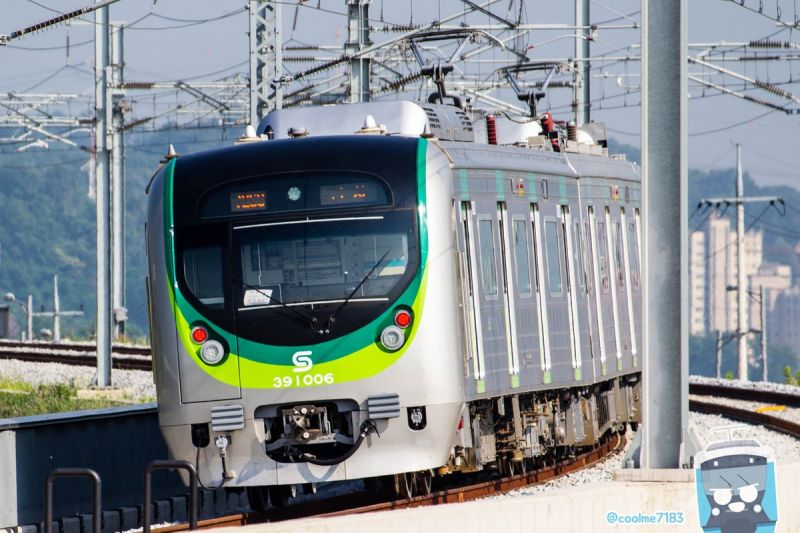 파일:서해선 전동차.jpg