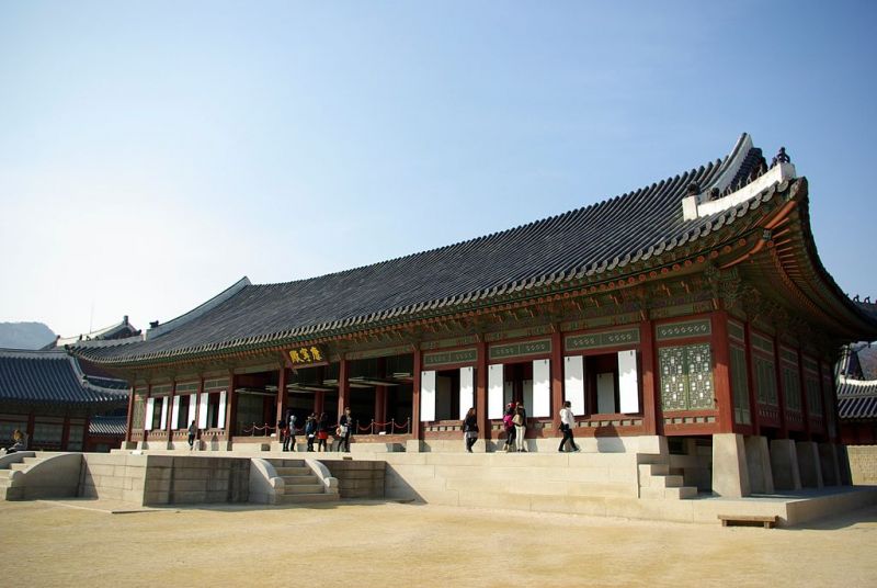 파일:1024px-Gyeongbokgung-Gangnyeongjeon 2.jpeg