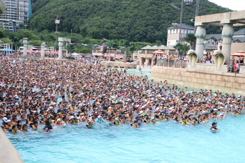 파일:오션월드 서핑마운트.jpg