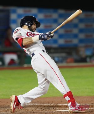 카를로스 아수아헤.jpg