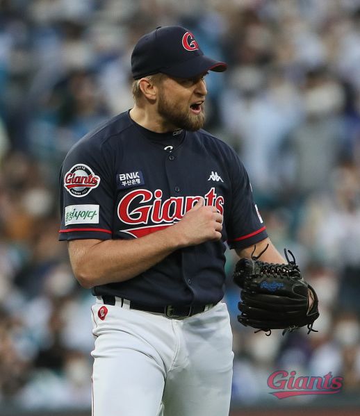 파일:글렌 스파크맨.jpg