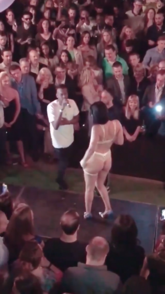 파일:셀리나 빅토리아6.png