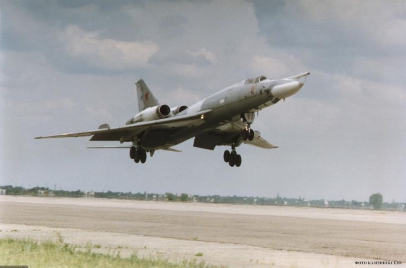 파일:Tu-22.jpg