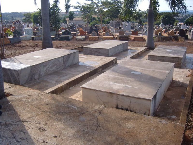 파일:고이아니아 방사능 유출 무덤.jpg